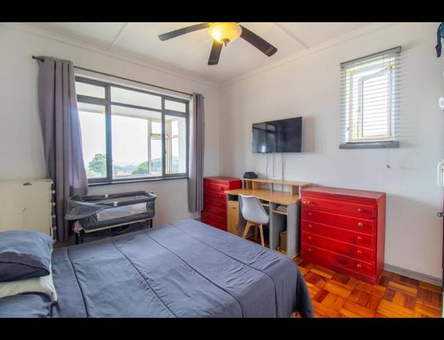 2 BEDROOM FLAT FOR SALE IN BLUFF